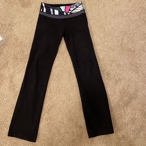 Lululemon groove yoga pants.